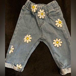 3/$15❣️ Baby Daisy Blue Jeans; 6-9 months